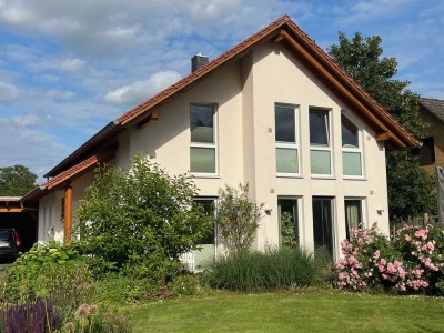 Modernes Traumhaus mit wunderschönem Garten in Beedenbostel – 158 m² Wohnfläche, Baujahr 2013