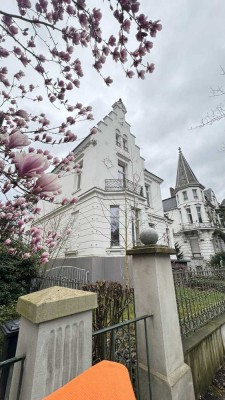 Geschmackvolle 1-Zimmer-Apartment mit eigenem Badezimmer in Bonn