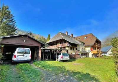 Großzügiges Bauernhaus mit großem Grundstück und einzigartigem Blick