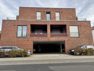 Moderne Wohnung mit drei Zimmern sowie zwei Balkonen und EBK in Wietmarschen- Lohne