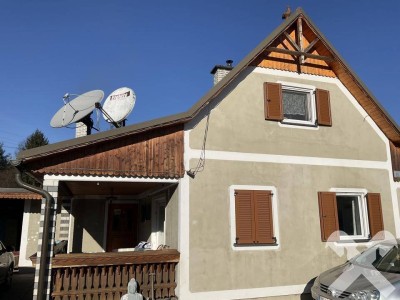 Haus mit Wirtschaftsgebäude und großem Baugrund in Groß St. Florian