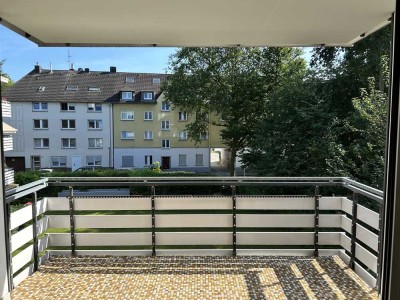 Schöne 2,5-Zimmer-Wohnung mit Balkon, Einbauküche und Stellplatz – verfügbar ab 01.11.2025