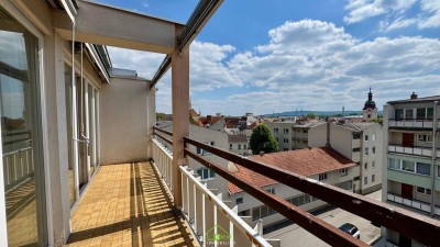 Zentrum: Helle 5 Zimmer-Wohnung ca. 96m² und 20m² Balkon - Nähe Steinertor mit Stadt-/Kreuzbergblick