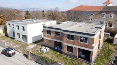 NEUBAU! Moderne Doppelhaushälfte mit Platz für jedes Familienmitglied