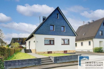 Geräumiges Ein-/ Zweifamilienwohnhaus in schöner und beliebter Wohnlage von Wissen-Schönstein!