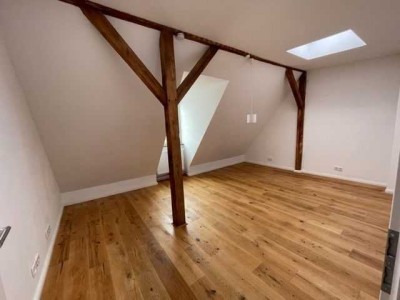 Helle 4-Zimmer-Dachgeschosswohnung