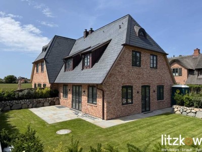 Neubau - Exklusive Haushälfte in ruhiger Ortslage !