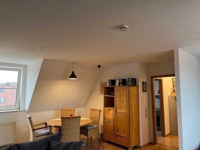 gemütliche Dachgeschosswohnung mit Einbauküche