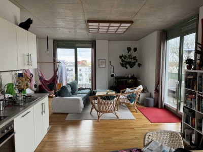 Nachmieter gesucht: Helle moderne 2-Zimmer-Wohnung mit großem Balkon in Berlin Köpenick