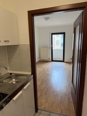 Schönes Studenten 1-Zimmer Apartment in Mannheim-Lindenhof mit Balkon
