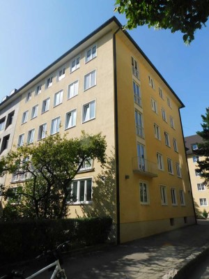 2-Zimmerwohnung + Wohnküche + Balkon in der Maxvorstadt, 75 m²