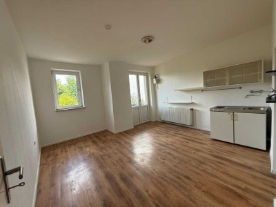 Gemütliche 1 Zimmer Wohnung im 1. Obergeschoss mit Balkon