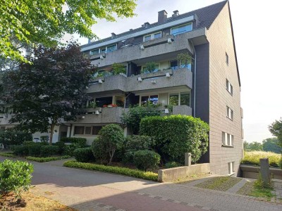 Kernsanierte 3-Zimmer-Wohnung mit eigenem Garten
