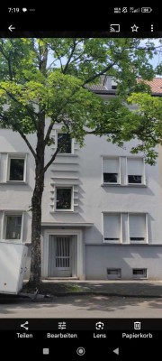 Großzügige Altbauwohnung, top renoviert