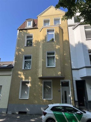 Kaufpreisreduzierung !Modernisiertes MFH mit 7 Whg. in DU-Neudorf