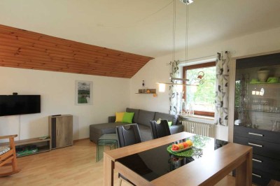 Helle 3-Zimmer-Wohnung mit Balkon in Saulgrub
