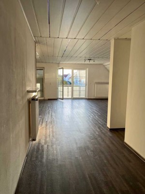 Attraktive 3-Zimmer-Wohnung mit zwei Balkonen und großem hellen Wohn-Essbereich