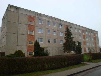 2- Raumwohnung mit Balkon in Velgast - selbstrenovieren-