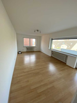 Charmante 1-Zimmer-Wohnung mit großem Balkon
