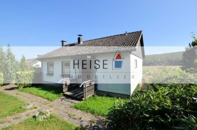 1-Familienwohnhaus mit Garage und unverbauter Sicht in den Solling - Hellental