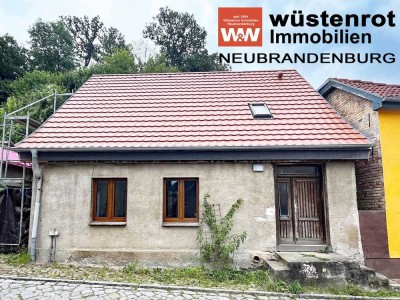 DAS KANN EIN SCHMUCKSTÜCK WERDEN: WOHNHAUS MIT NEUEM DACH + NEUEN FENSTERN + FAST NEUER HEIZUNG