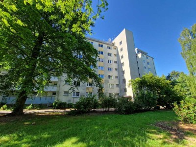 Möbel rein und in dieser Wohnung  glücklich sein.