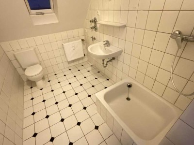 2-Zimmer-Wohnung in Duisburg Ruhrort mit Dusche