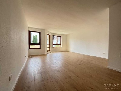 Schöne 2 Zimmer-Wohnung mit Balkon und TG!