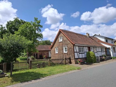 Wochenendhaus oder Dauermiete - Gemütliches Fachwerkhäuschen sucht neue Bewohner