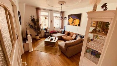 Ansprechende 4-Zimmer-Wohnung mit Einbauküche in Hannover