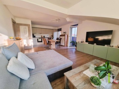 Gemütliche Mansardenwohnung mit Südbalkon und Weitblick!