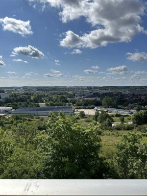 Mieter sucht Nachmieter ! sonnige 1-Zimmer Wohnung mit großem Balkon und Cityblick  zu vermieten  �