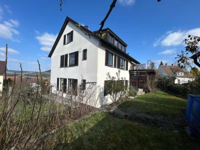 Charmantes 3-Familienhaus mit Gartenidylle in begehrter Lage