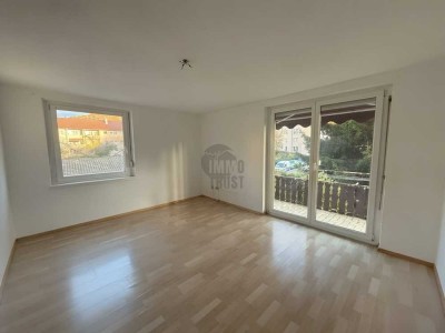 FÜR FAMILIEN & HANDWERKER - CHARMANTES DREIFAMILIEN HAUS - ÜBER 6,5 % RENDITE MÖGLICH!