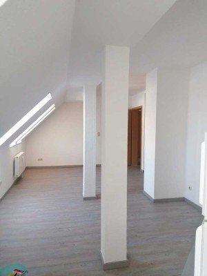Maisonette - Wohnung neu renoviert - Einbauküche