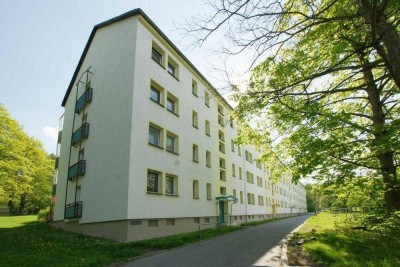 Direkt im Grünen gelegen! 2 Raum mit Badewanne+Balkon