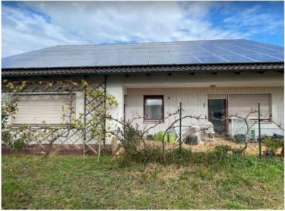 Einfamilienhaus - Sanierungsobjekt mit guter Bausubstanz