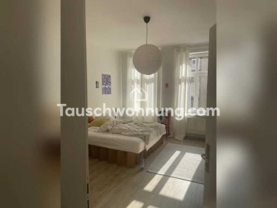 Tauschwohnung: 2-Raum-Altbauwohnung mit groß geschnittenen Räumen, EBK