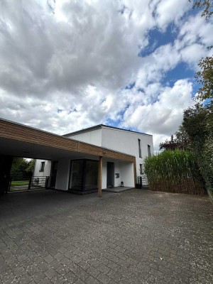 MODERNES WOHNEN AUF ZEIT: EINFAMILIENHAUS MIT 5 ZIMMERN IN TOP LAGE VON BARGTEHEIDE, AUßENSAUNA