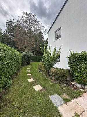 Provisionsfrei - Erstbezug nach Renovierung – Einfamilienhaus in Bestlage am Waldrand, München