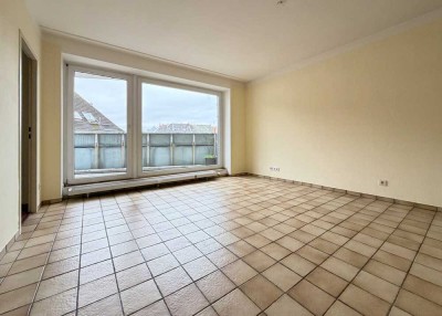 Hoch oben wohnen: Helle 2-Zimmer-Wohnung mit Balkon in Friedrichstadt!
