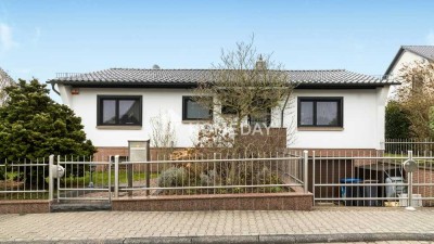 Charmantes Einfamilienhaus in ruhiger, attraktiver Lage mit Garten, Terrasse und Garage