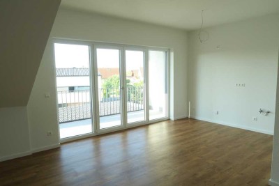 Tolle, sonnige 3 Zi.- DG-Wohnung