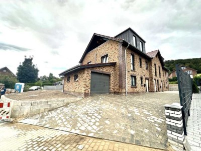 Moderne Doppelhaushälfte mit Garage in Rinteln