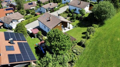 Gepflegtes Einfamilienhaus mit großem Garten- und Außenbereich in herrlicher Lage!