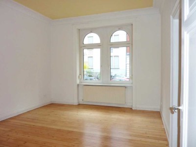 KLASSISCH & STILVOLL Charmante Altbauwohnung im schönen Westend