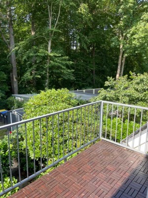 Komf. ruhige 3-Raum-Wohnung (inklusive Wohnküche) u. Balkon mit Blick ins Grüne im Ostseebad
