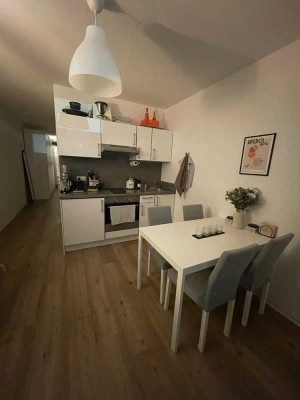 Moderne 1-Zimmer-Wohnung mit EBK und Balkon