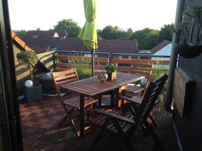 Schöne Maisonette-Wohnung mit Kamin, Terrasse und traumhaften Ausblick angrenzend an einen Park