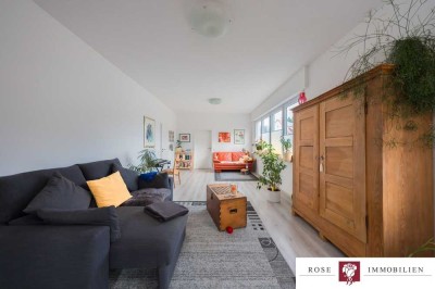 Attraktive 4-Zimmerwohnung im 1. OG mit Balkon, Stellplatz und Blick ins Grüne